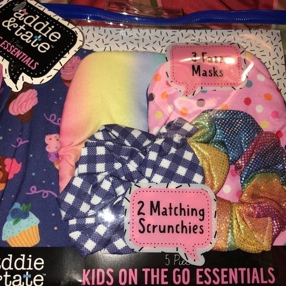 Addie & tate Washable Kids Face Mask and scrunchies with reusable pouch